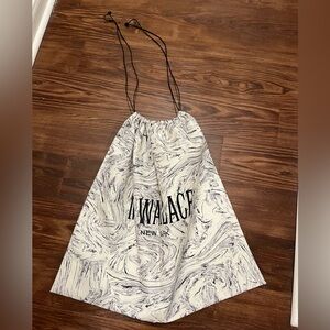 NWOT MZ Wallace New York Marble
Swirl Large Dust Cover